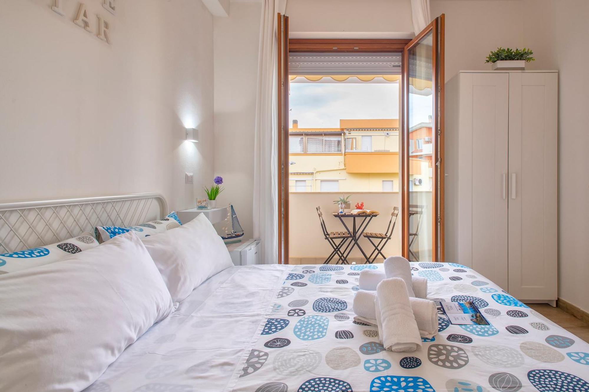 White Star Rooms Accomodation Fast Check-In Alghero Exterior foto