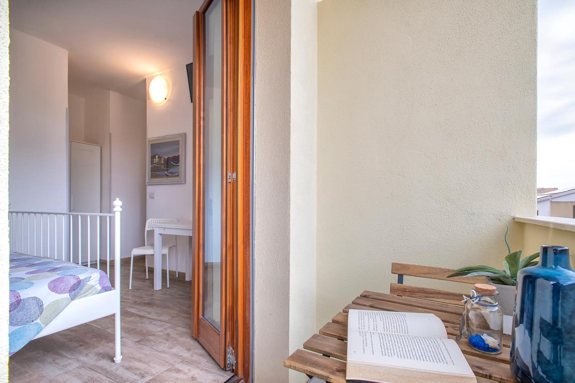 White Star Rooms Accomodation Fast Check-In Alghero Exterior foto