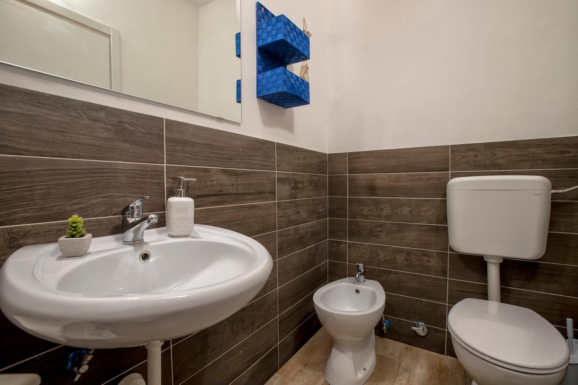 White Star Rooms Accomodation Fast Check-In Alghero Exterior foto