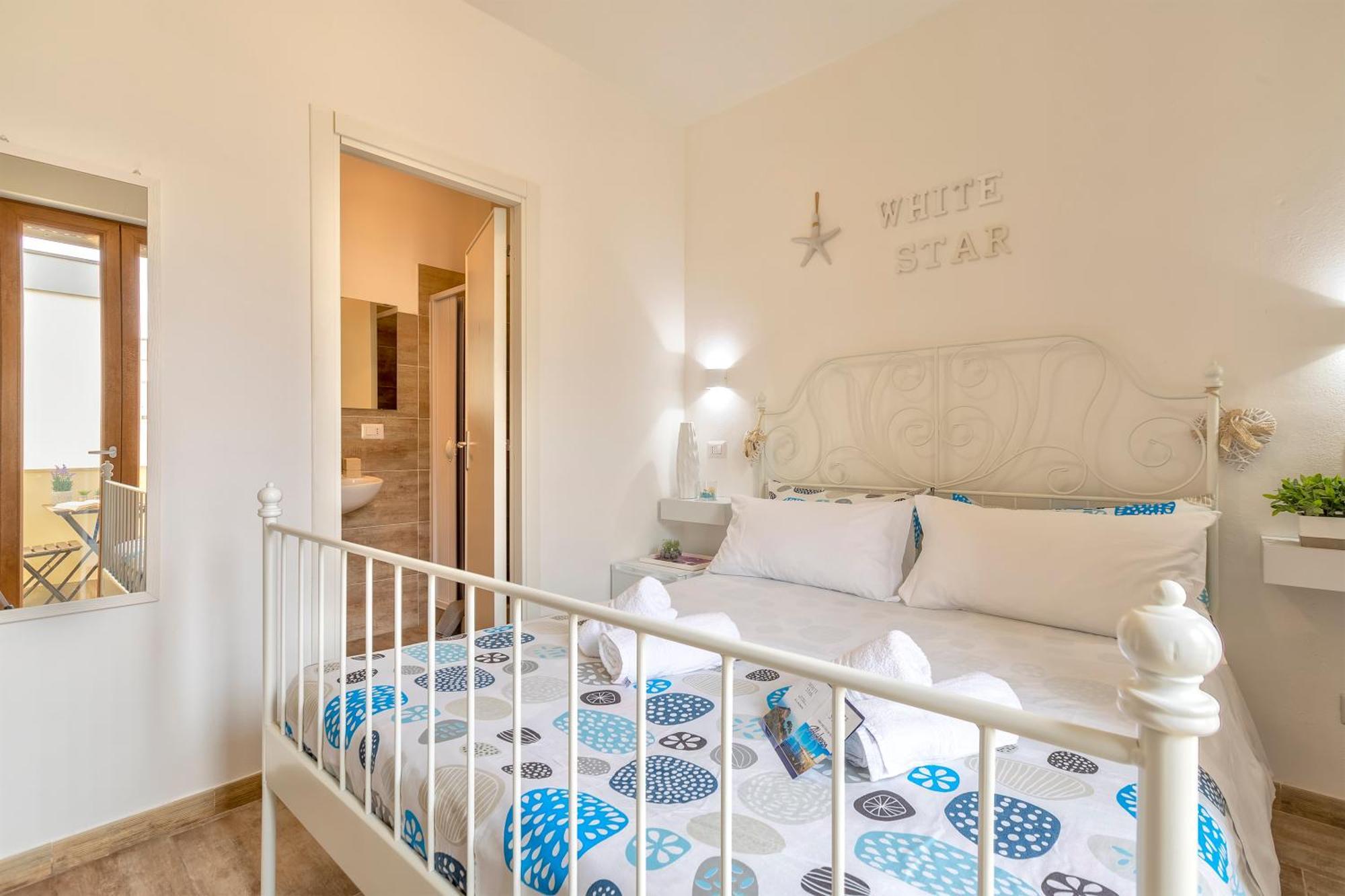 White Star Rooms Accomodation Fast Check-In Alghero Exterior foto